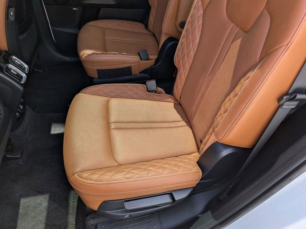 Certified 2023 Kia Sorento SX Prestige AWD/4WD image 28