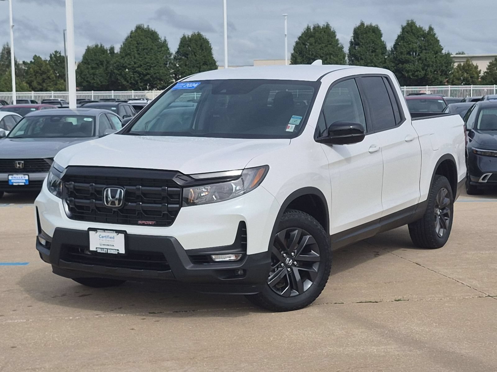 Certified 2024 Honda Ridgeline Sport image 2