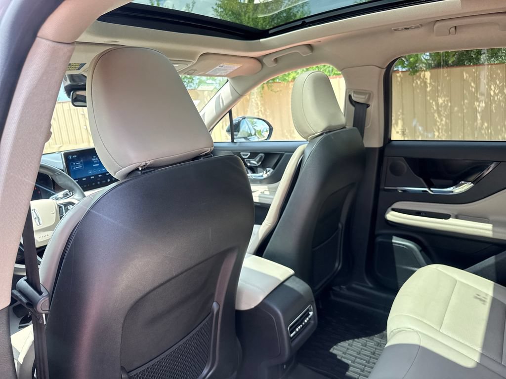 Certified 2025 Lincoln Corsair Grand Touring AWD/4WD image 24