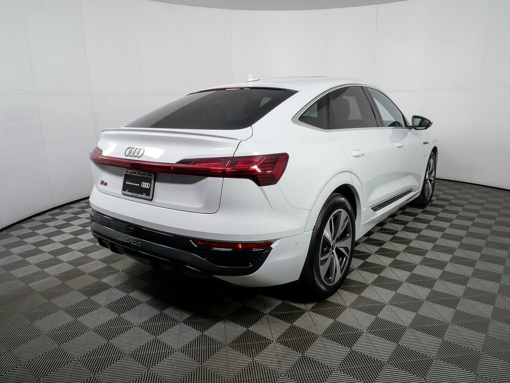Certified 2024 Audi Q8 e-tron Premium Plus AWD/4WD image 3