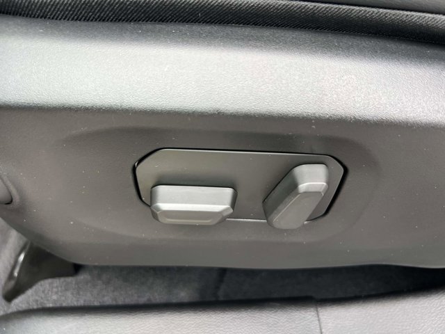 Used 2025 Jeep Wrangler Rubicon w/ Steel Bumper Group image 18