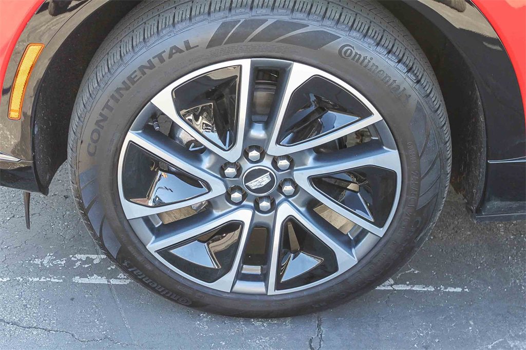 Used 2025 Cadillac Optiq Sport 2 w/ LPO, Floor Liner Package image 14