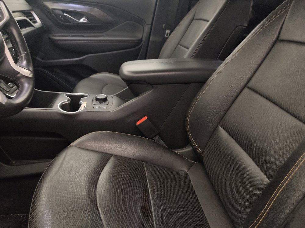 Used 2020 GMC Terrain SLT w/ Preferred Package image 17