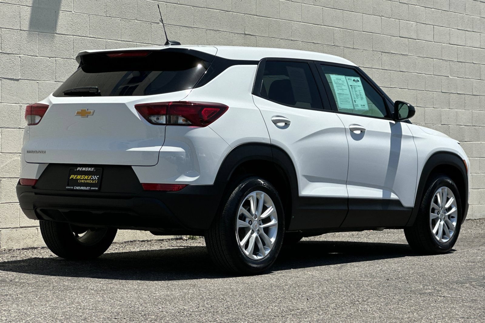 Certified 2024 Chevrolet TrailBlazer LS w/ LS Convenience Package FWD image 4
