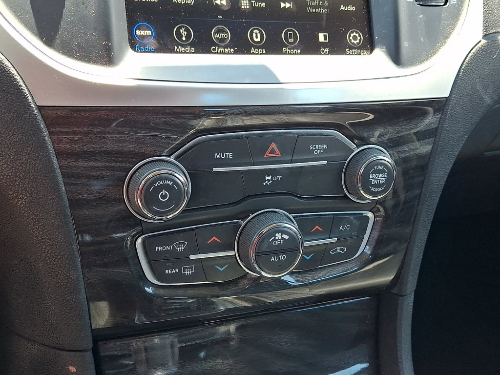 Used 2019 Chrysler 300 Touring w/ Sport Appearance Package RWD image 29