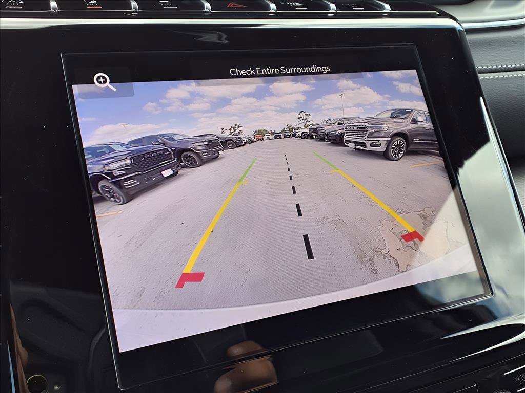 New 2025 Jeep Grand Cherokee Laredo image 12