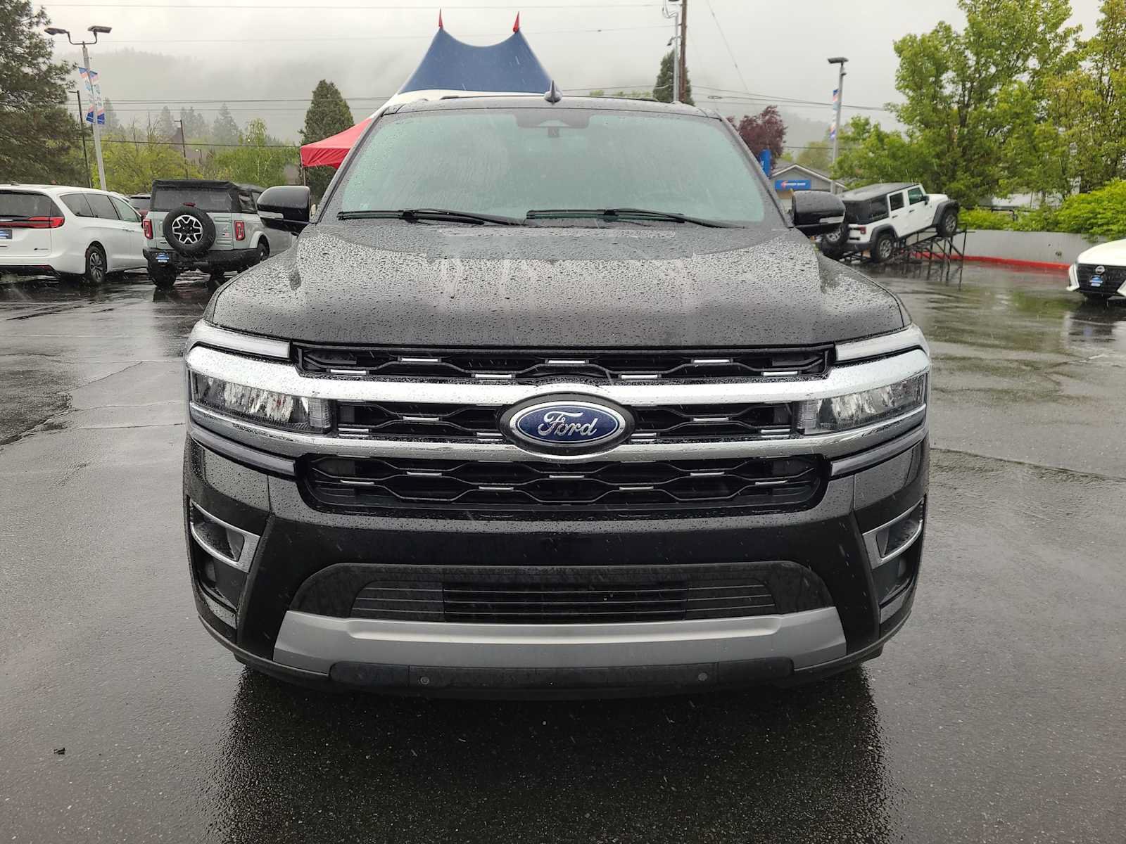 Used 2024 Ford Expedition Max Limited AWD/4WD image 14