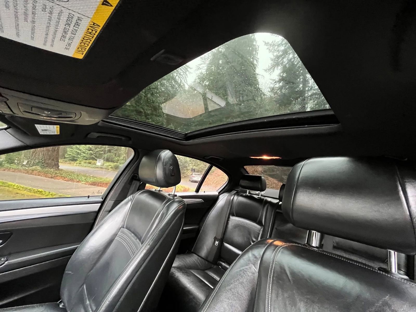 Used 2016 BMW 528i Sedan w/ M Sport image 16