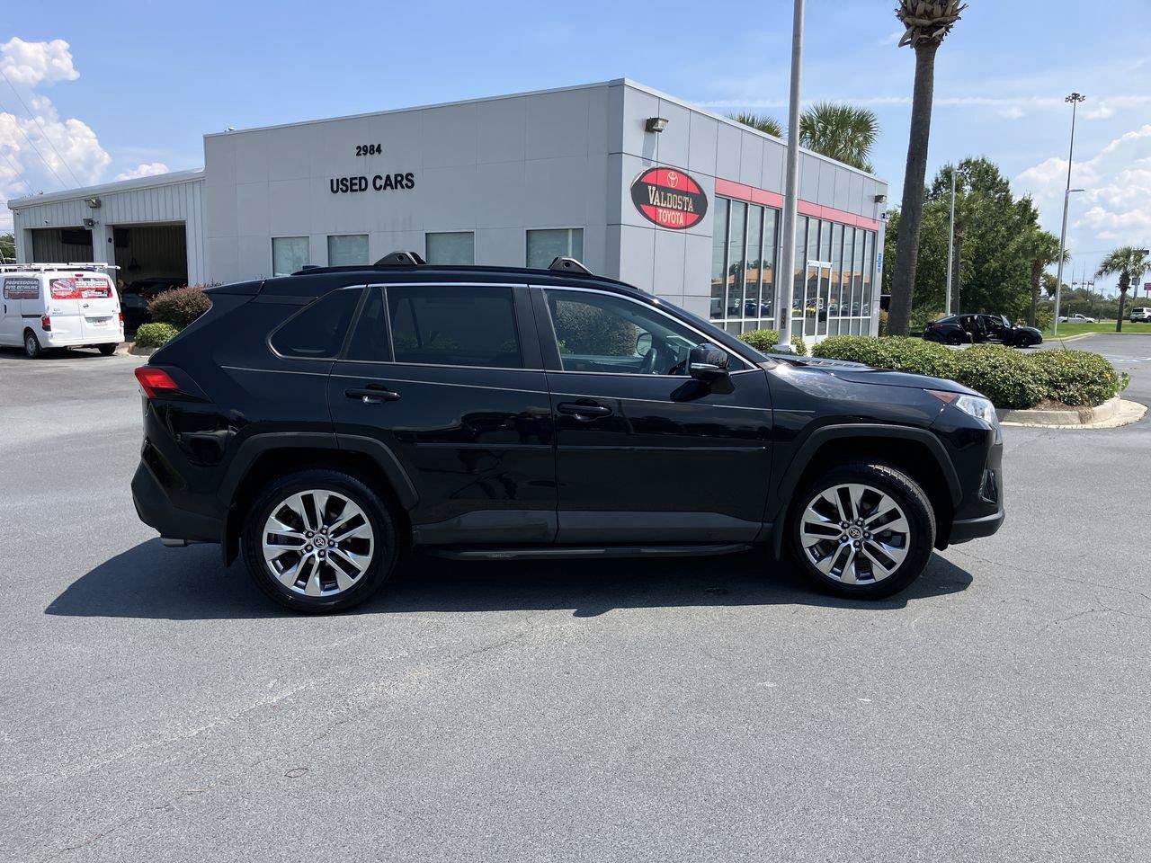 Certified 2021 Toyota RAV4 XLE Premium AWD/4WD image 6