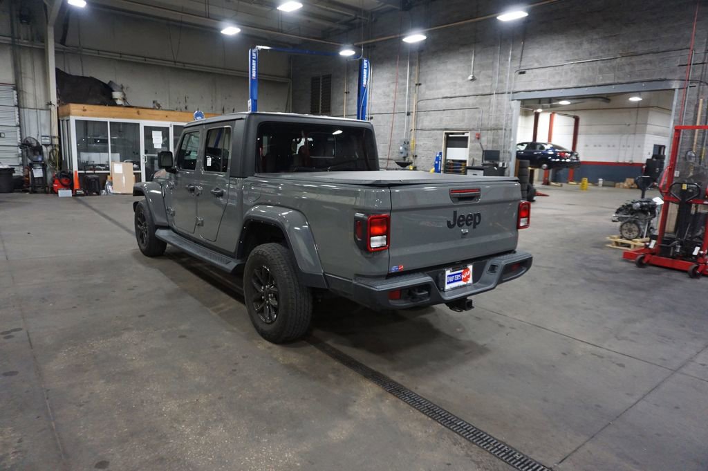 Used 2022 Jeep Gladiator Sport AWD/4WD image 17