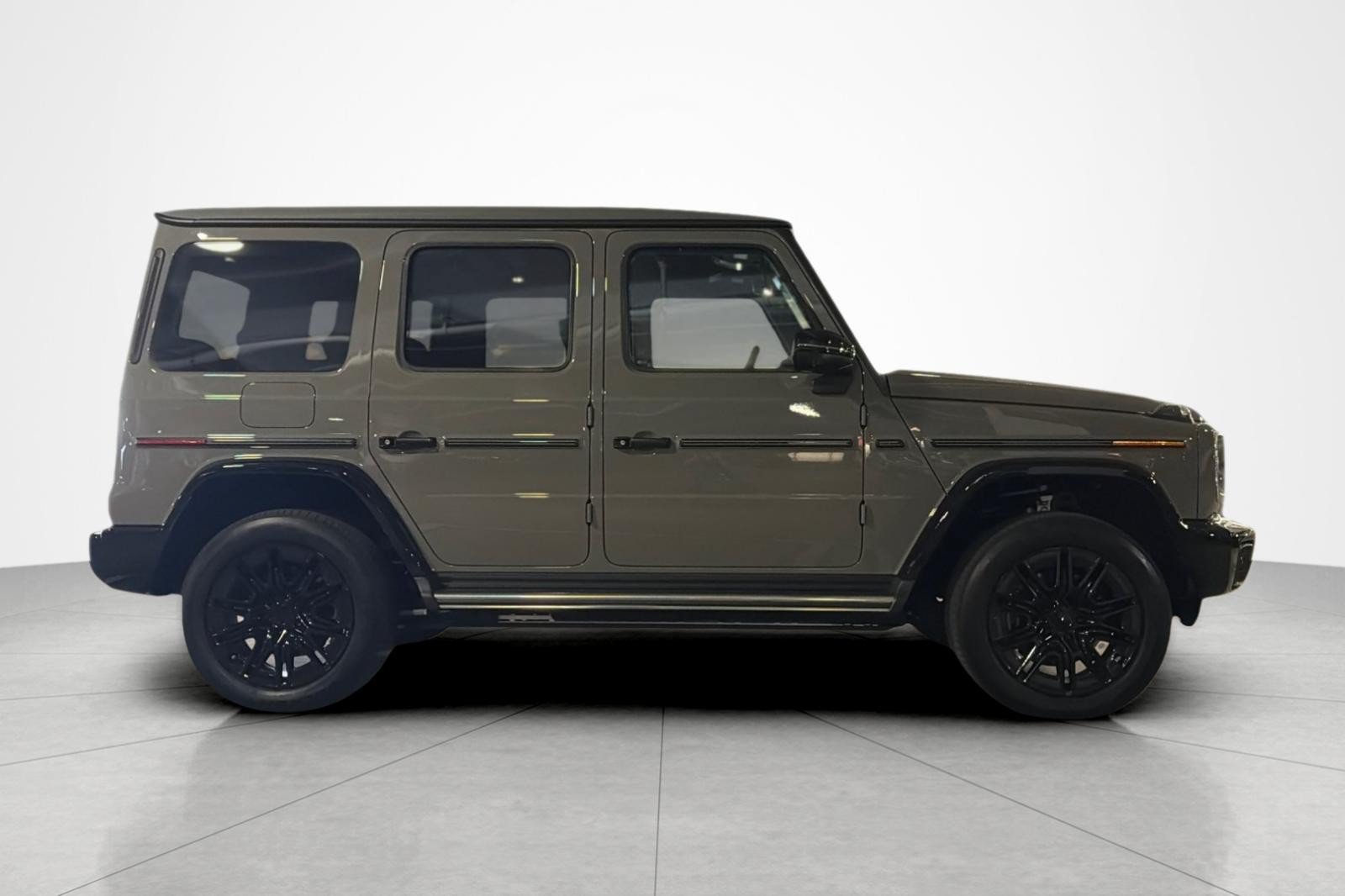 New 2027 Mercedes-Benz G 580 e image 6