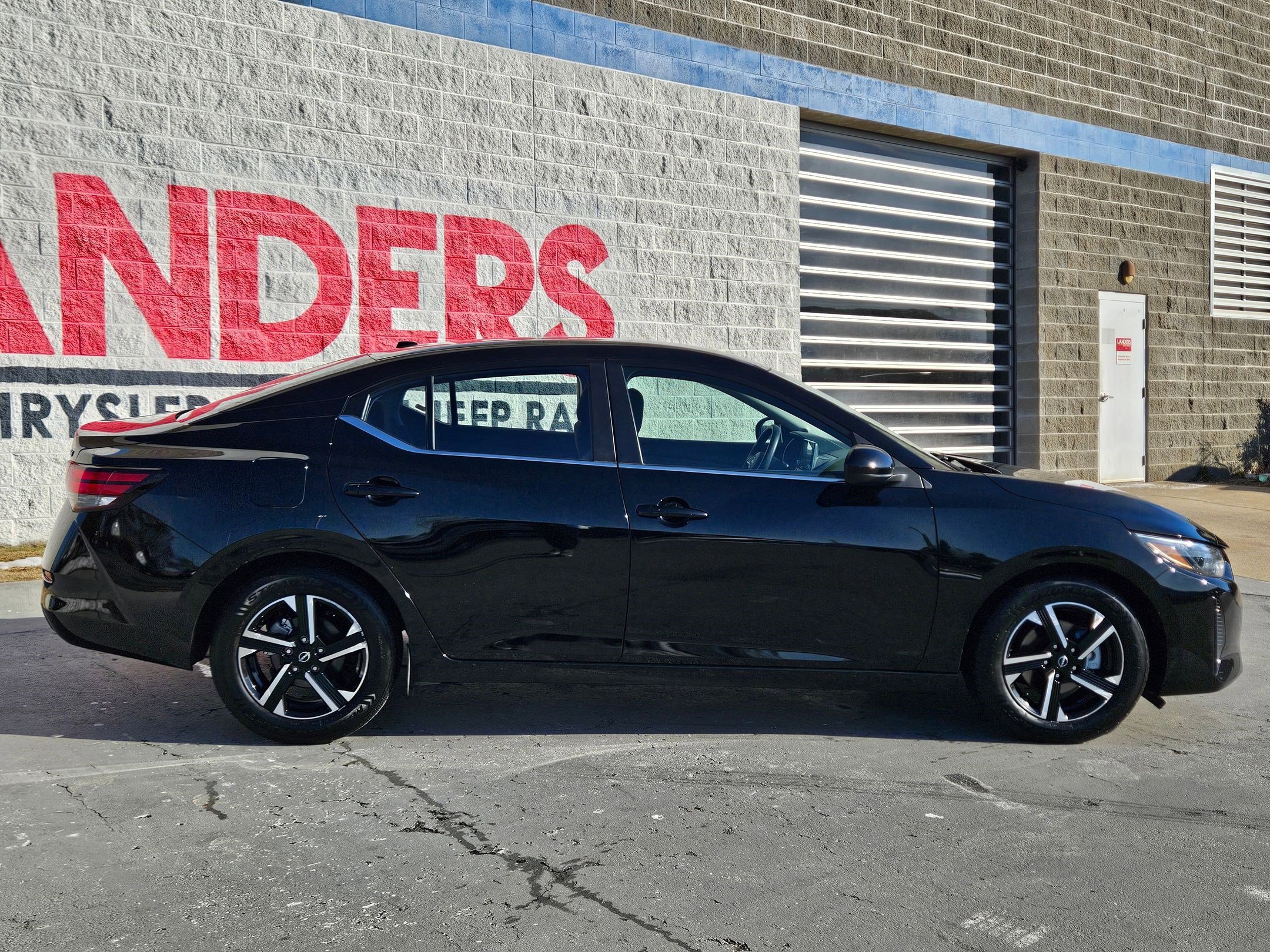 Used 2024 Nissan Sentra SV image 8