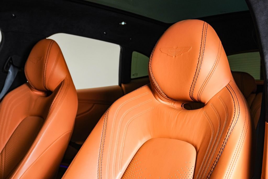 Used 2023 Aston Martin DBX AWD/4WD image 22