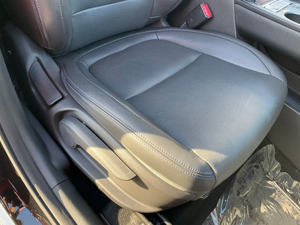 Used 2022 Hyundai Kona Limited w/ Cargo Package image 62