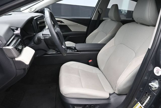 Used 2025 Toyota Camry XLE w/ Premium Package FWD image 24