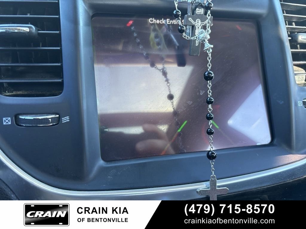 Used 2017 Chrysler 300 C image 26