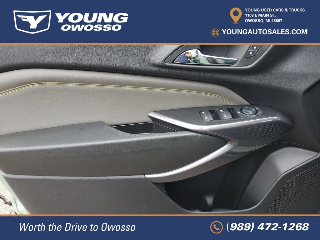 Certified 2025 Chevrolet Trax ACTIV w/ Sunroof Package FWD image 23