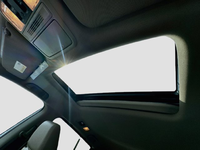 Certified 2024 Honda Odyssey EX-L image 26