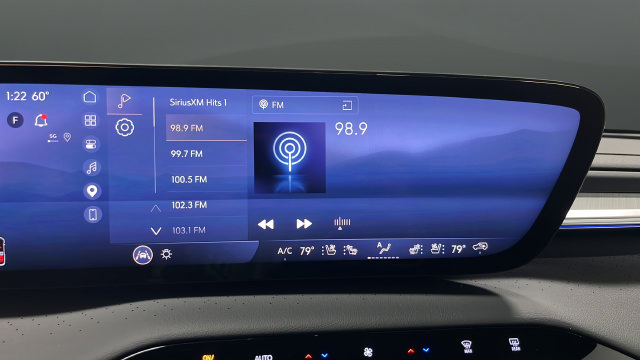 Used 2026 Buick Enclave Avenir AWD/4WD image 33