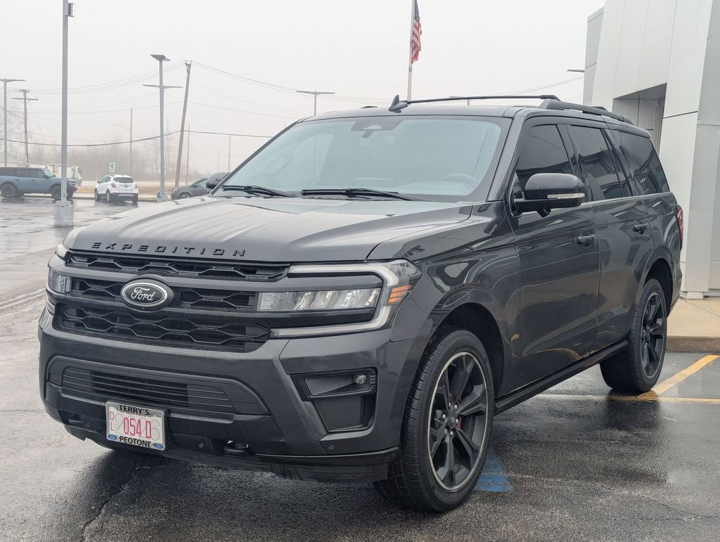 Used 2023 Ford Expedition Limited image 7