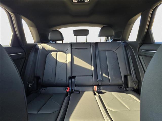 New 2025 Audi Q3 2.0T Premium w/ Convenience Package image 16