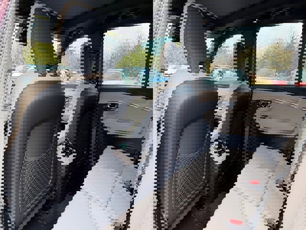 New 2026 Volvo XC90 B6 Plus image 24