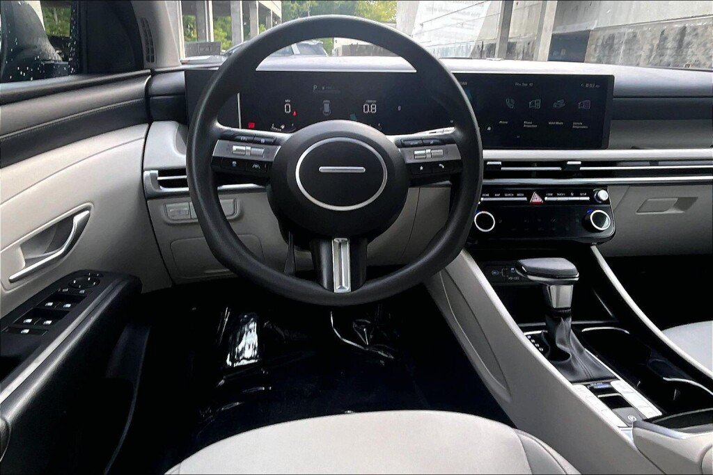 Used 2025 Hyundai Tucson SEL AWD/4WD image 7