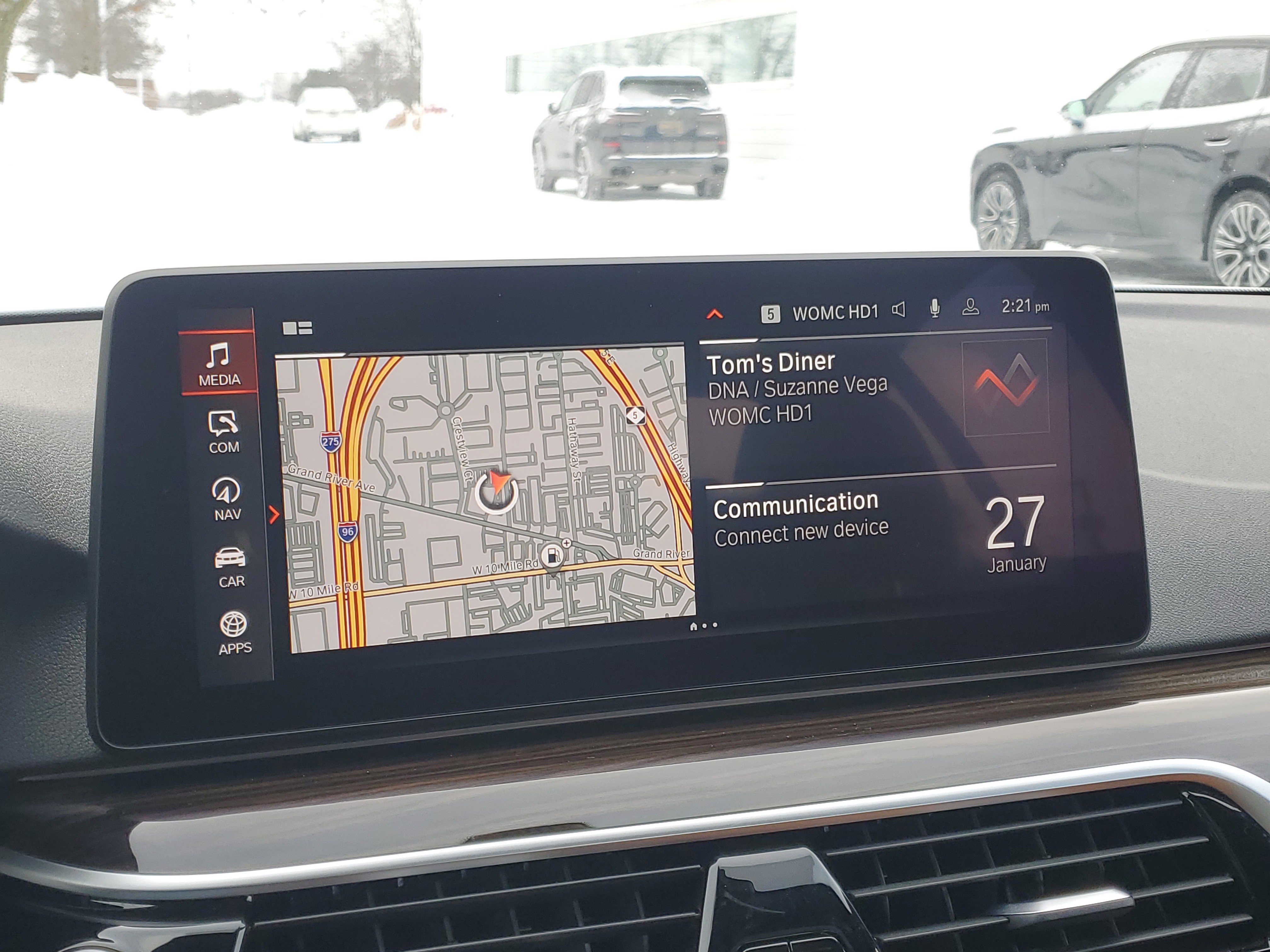 Used 2023 BMW 530i xDrive 530i xDrive w/ Premium Package image 19