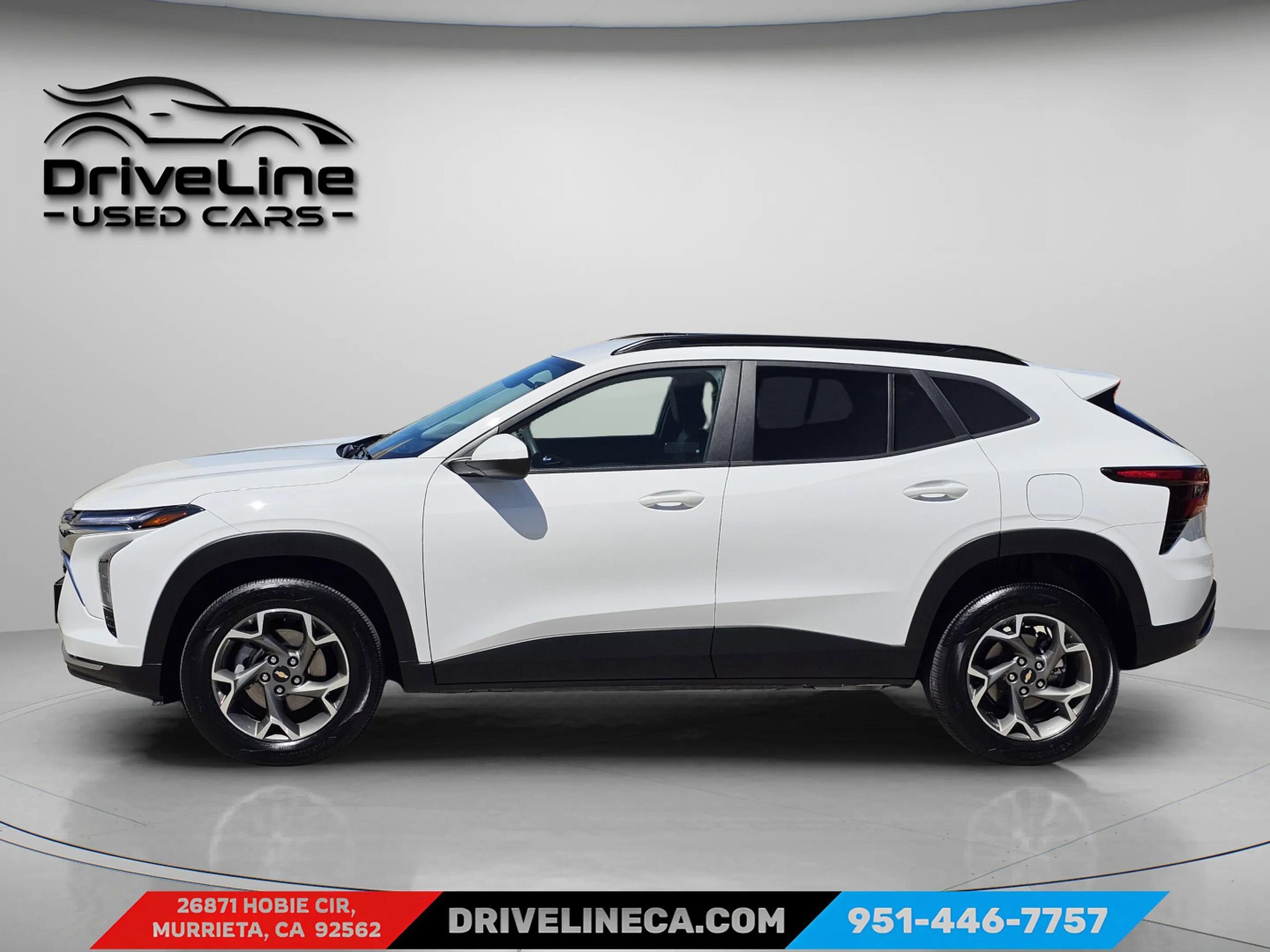 Used 2025 Chevrolet Trax LT FWD image 14
