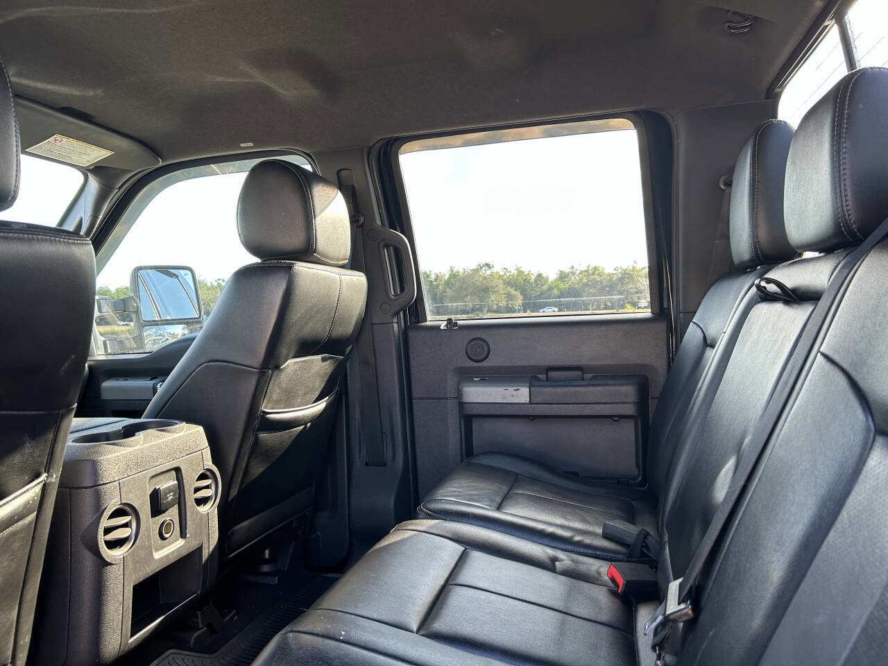 Used 2016 Ford F250 Lariat w/ Lariat Interior Package image 28