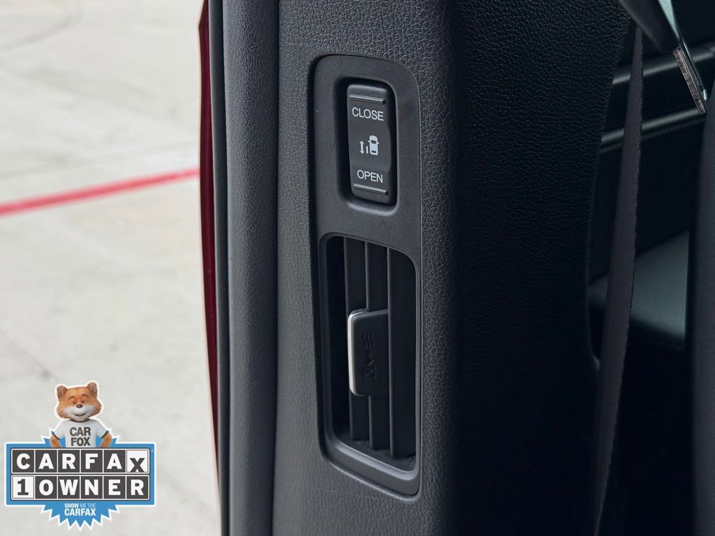 Used 2025 Honda Odyssey Sport-L image 23