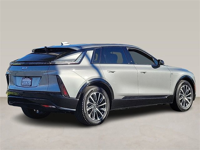 Used 2025 Cadillac Lyriq Sport image 5