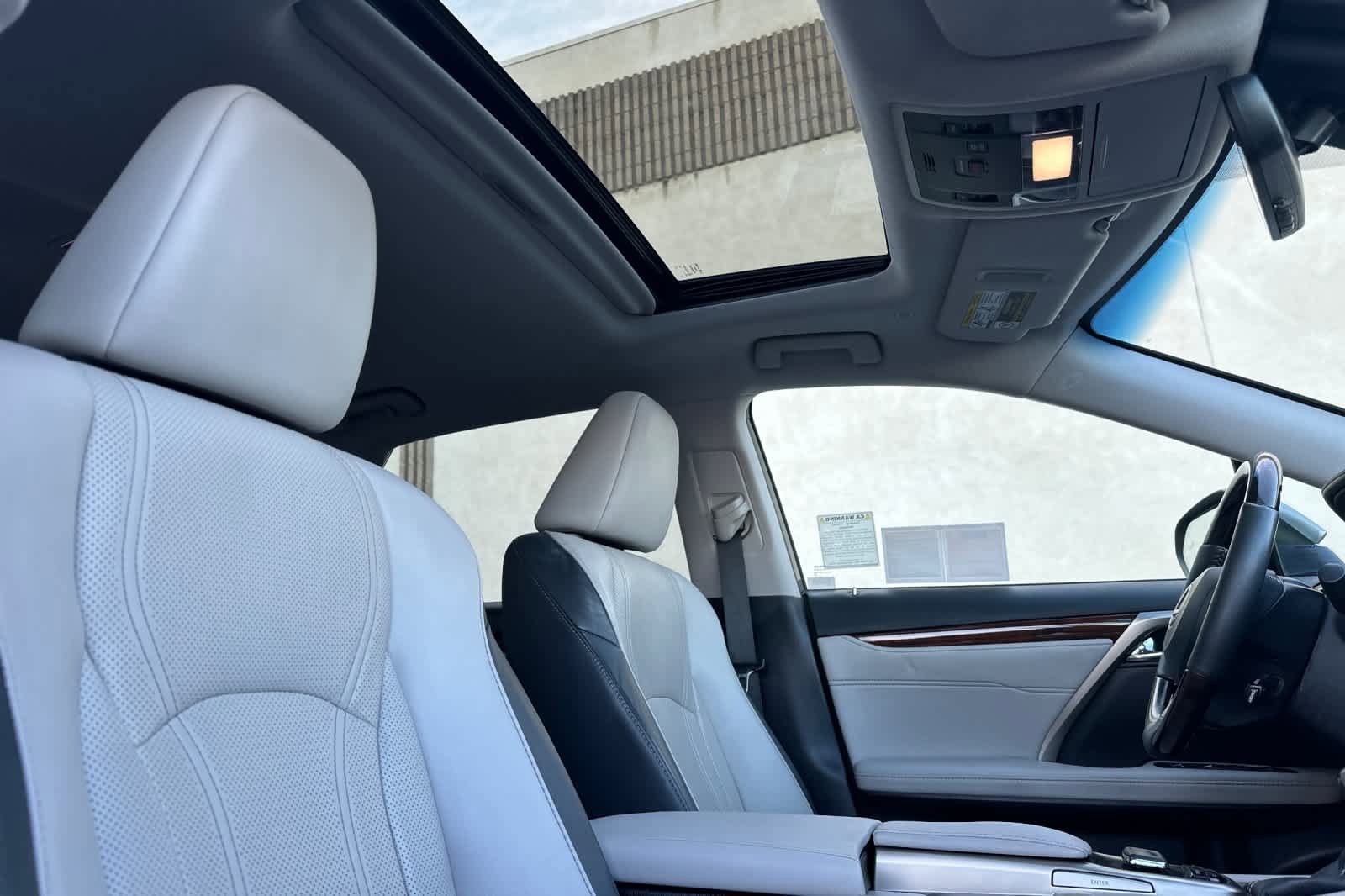 Used 2017 Lexus RX 350 AWD image 17