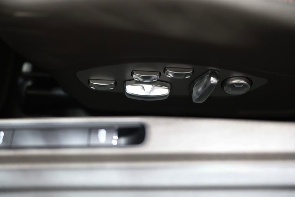 Used 2019 Porsche 911 Turbo image 22