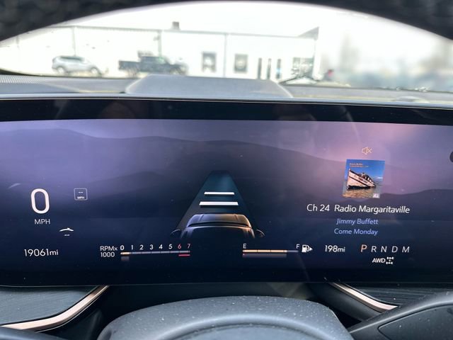 Certified 2025 Buick Envision Sport Touring image 12