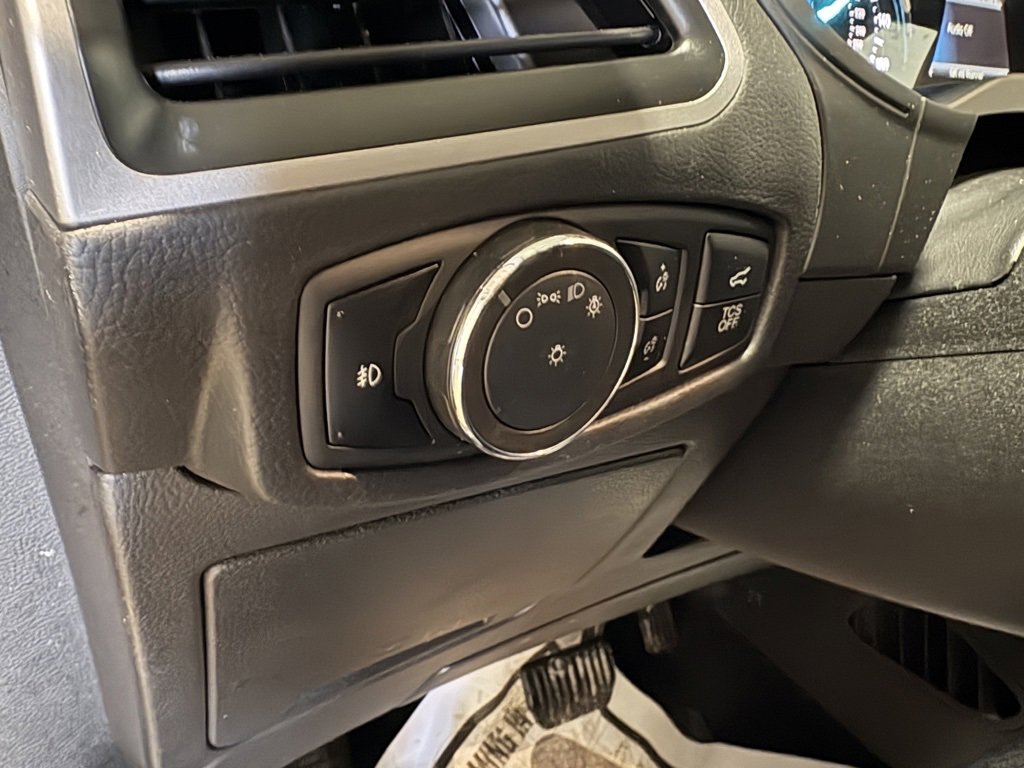 Used 2024 Ford Edge SEL w/ Convenience Package image 18