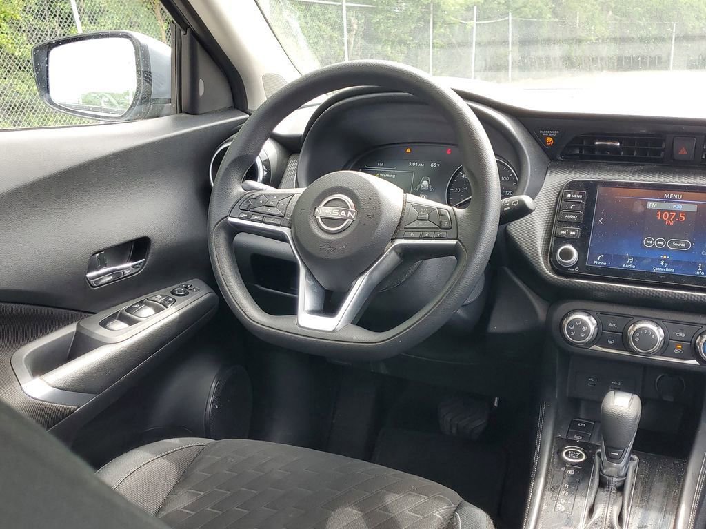 Used 2024 Nissan Kicks SV FWD image 13
