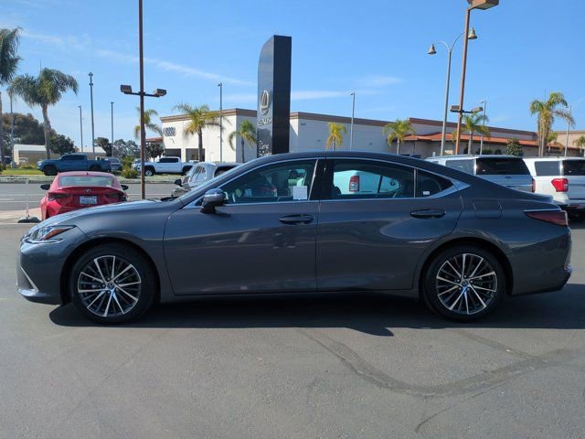 Used 2024 Lexus ES 350 w/ Premium Package image 9