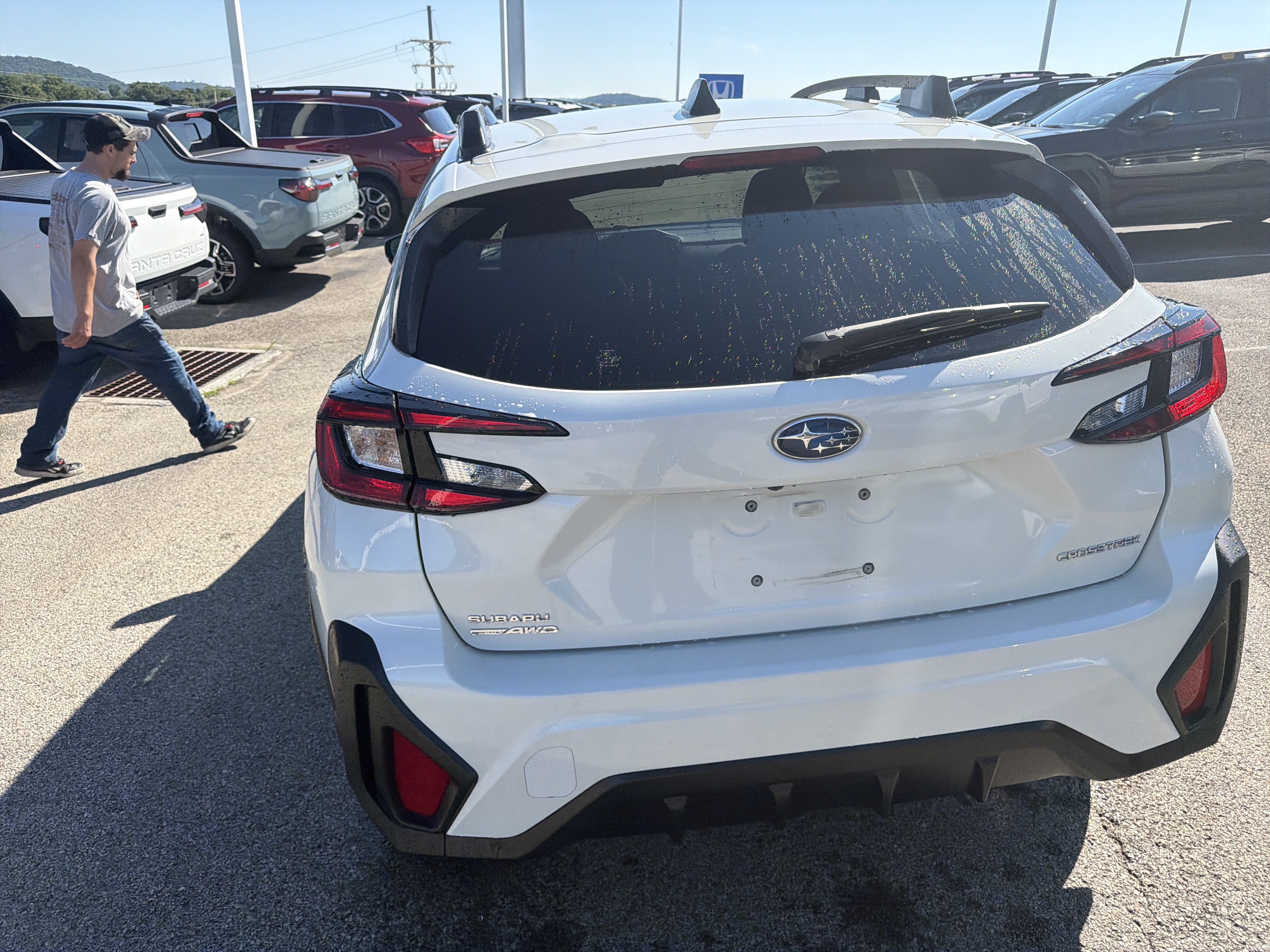 Used 2024 Subaru Crosstrek 2.0i Premium AWD/4WD image 6