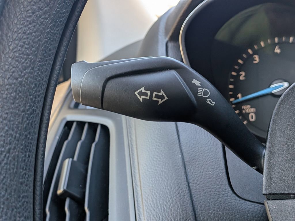 Used 2017 Ford Focus SEL image 30