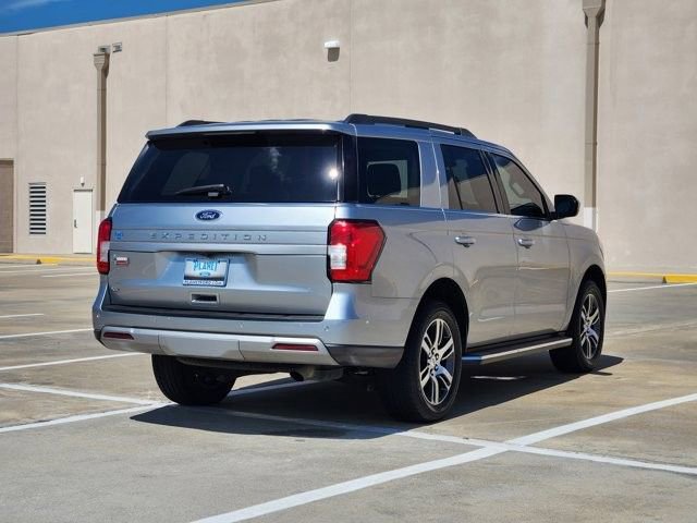 Used 2023 Ford Expedition XLT RWD image 5