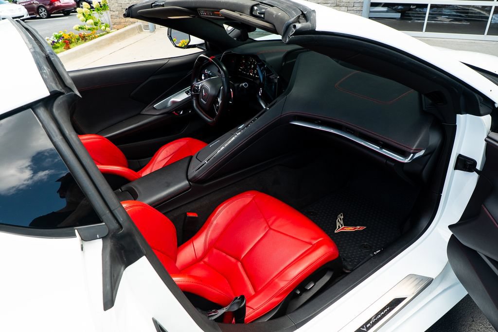 Used 2024 Chevrolet Corvette Stingray Coupe w/ Z51 Performance Package RWD image 32