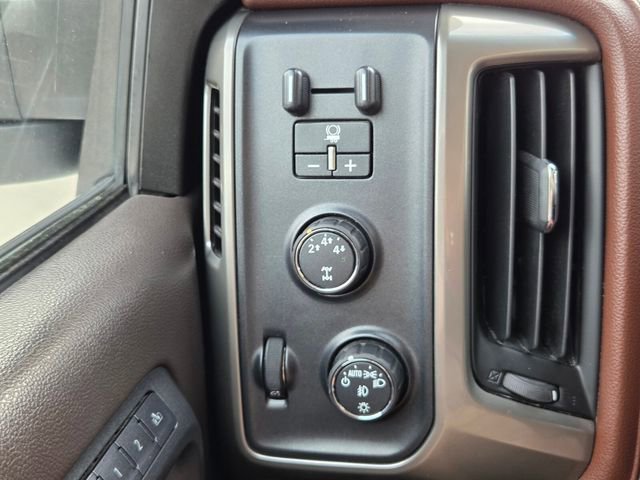 Used 2016 Chevrolet Silverado 2500 High Country w/ Duramax Plus Package AWD/4WD image 33