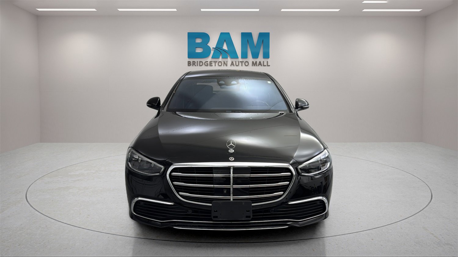 Used 2021 Mercedes-Benz S 580 4MATIC Sedan image 2