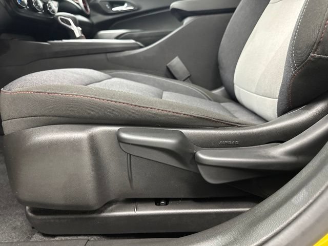 Used 2024 Chevrolet Trax RS w/ Sunroof Package FWD image 10