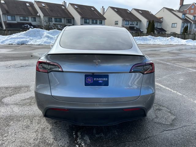 Used 2024 Tesla Model Y Performance image 9