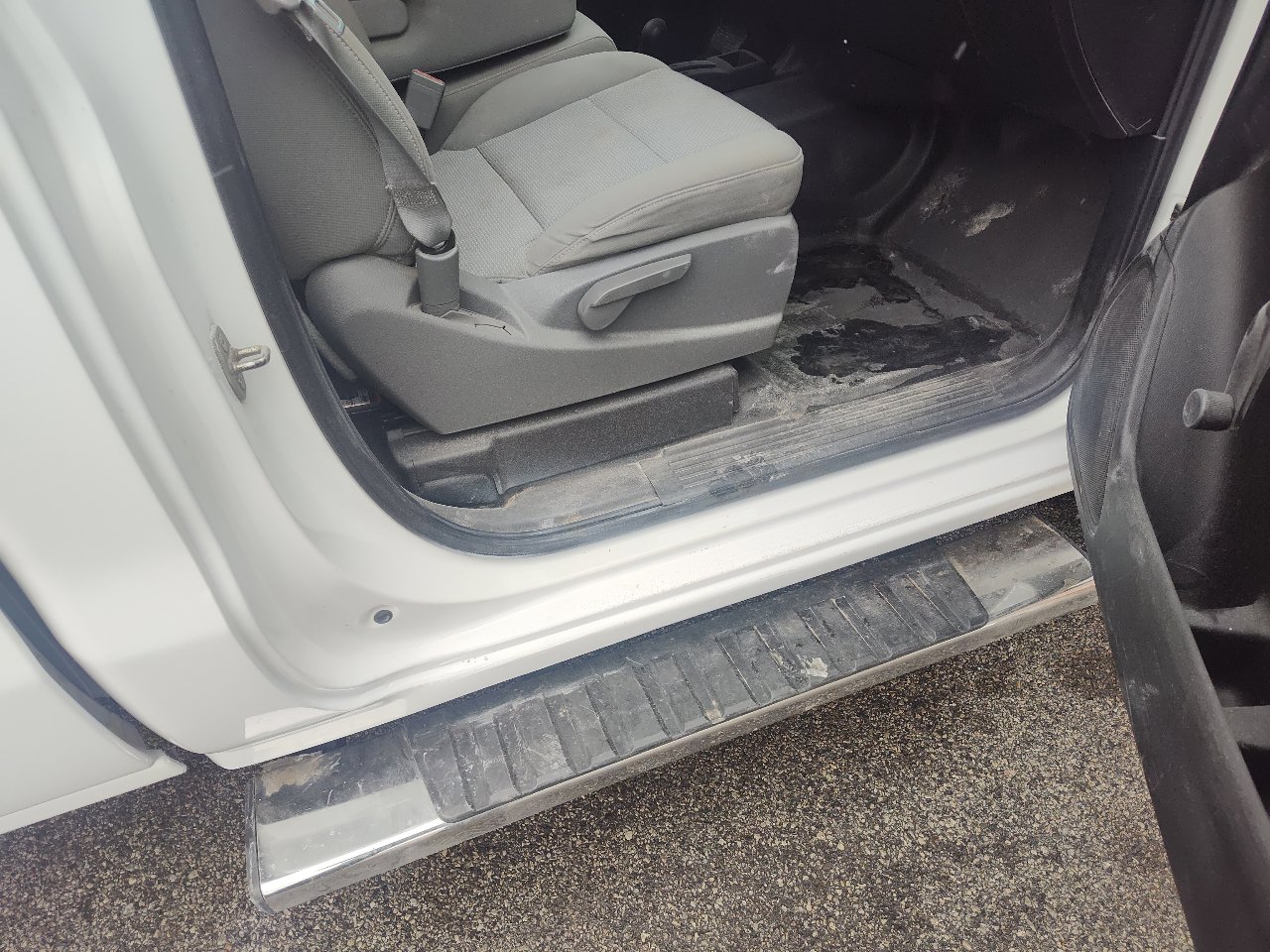 Used 2014 GMC Sierra 1500 4WD Reg Cab 133.0 w/ Snow Plow Prep Package image 18