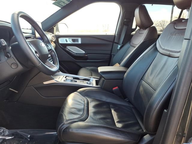 Certified 2023 Ford Explorer Platinum w/ Technology Package image 15