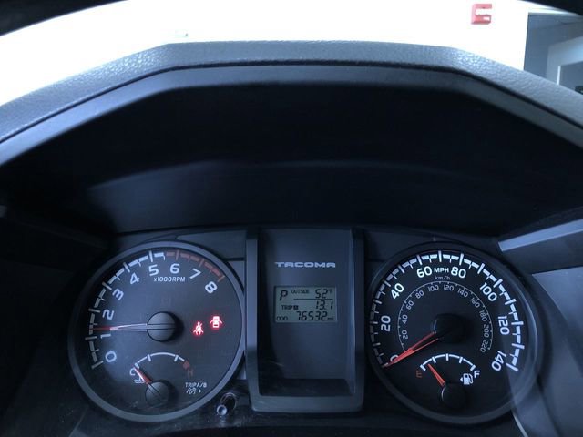 Used 2017 Toyota Tacoma SR image 23