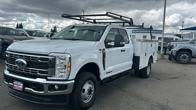 New 2026 Ford F350 XL w/ XL Chrome Package image 9